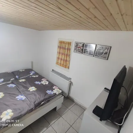 Apartament Vintage Jakuzzis Vendeghaz *